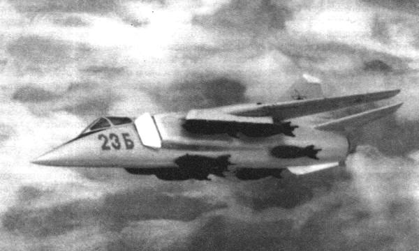 Иллюстрация к книге — Истребитель-бомбардировщик МиГ-27 [i_011.jpg]