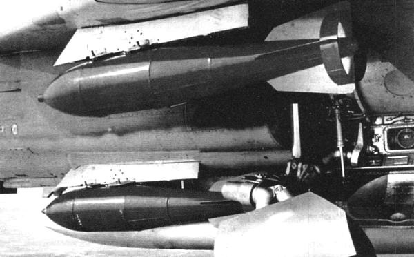 Иллюстрация к книге — Истребитель-бомбардировщик МиГ-27 [i_022.jpg]