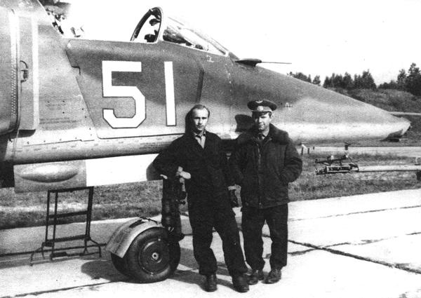 Иллюстрация к книге — Истребитель-бомбардировщик МиГ-27 [i_044.jpg]