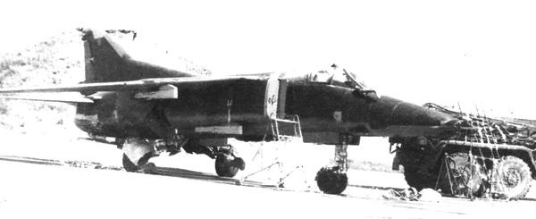 Иллюстрация к книге — Истребитель-бомбардировщик МиГ-27 [i_064.jpg]