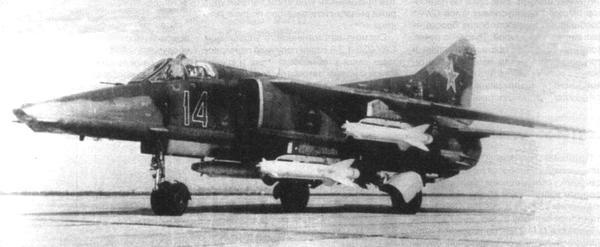 Иллюстрация к книге — Истребитель-бомбардировщик МиГ-27 [i_065.jpg]