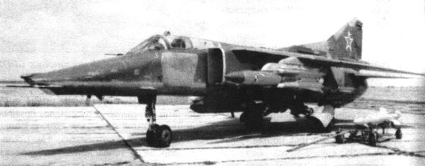 Иллюстрация к книге — Истребитель-бомбардировщик МиГ-27 [i_084.jpg]