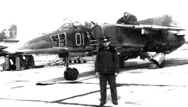 Иллюстрация к книге — Истребитель-бомбардировщик МиГ-27 [i_129.jpg]