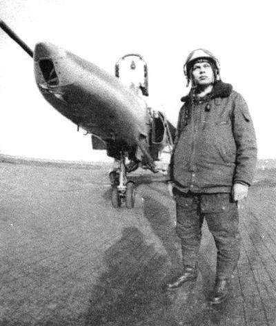 Иллюстрация к книге — Истребитель-бомбардировщик МиГ-27 [i_143.jpg]