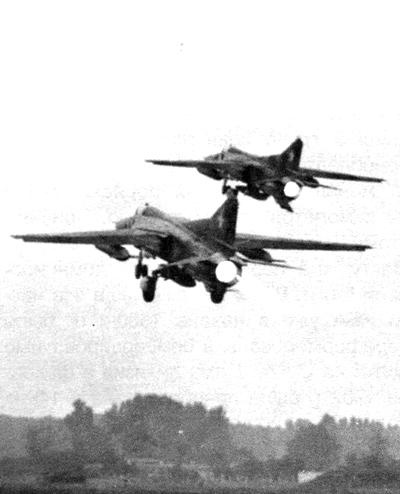 Иллюстрация к книге — Истребитель-бомбардировщик МиГ-27 [i_167.jpg]