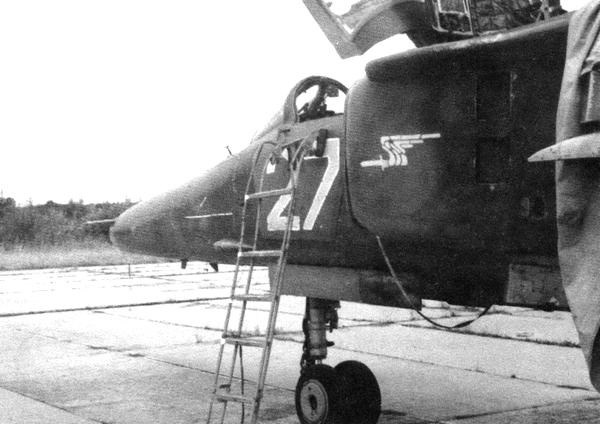 Иллюстрация к книге — Истребитель-бомбардировщик МиГ-27 [i_177.jpg]