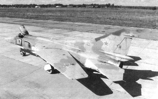 Иллюстрация к книге — Истребитель-бомбардировщик МиГ-27 [i_192.jpg]