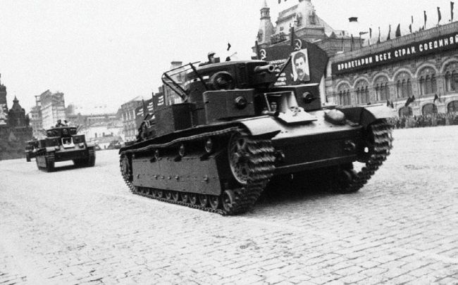 Иллюстрация к книге — Сухопутные линкоры Сталина [i_040.jpg]