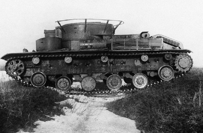 Иллюстрация к книге — Сухопутные линкоры Сталина [i_048.jpg]