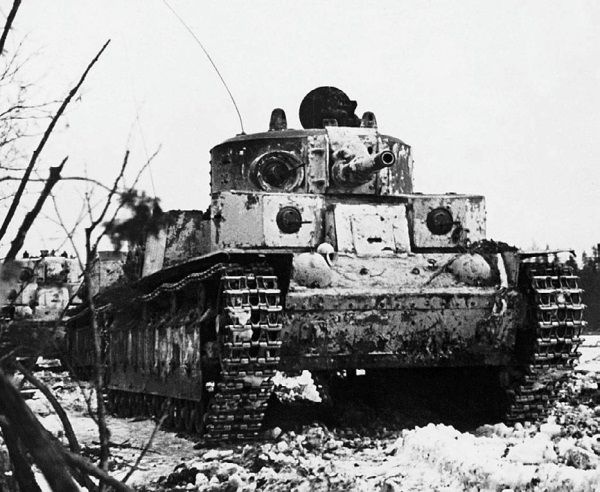 Иллюстрация к книге — Сухопутные линкоры Сталина [i_084.jpg]