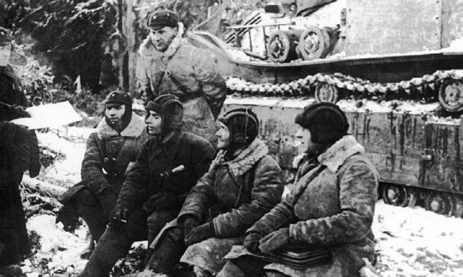 Иллюстрация к книге — Сухопутные линкоры Сталина [i_090.jpg]