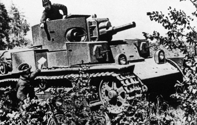 Иллюстрация к книге — Сухопутные линкоры Сталина [i_139.jpg]