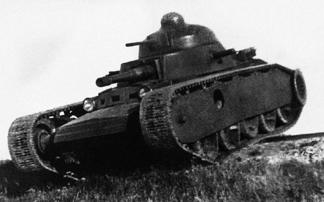 Иллюстрация к книге — Сухопутные линкоры Сталина [i_161.jpg]