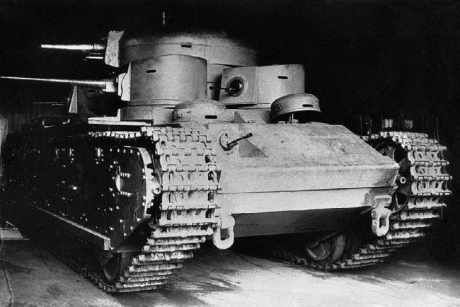 Иллюстрация к книге — Сухопутные линкоры Сталина [i_174.jpg]