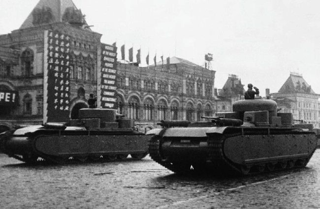 Иллюстрация к книге — Сухопутные линкоры Сталина [i_178.jpg]