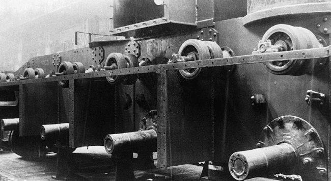 Иллюстрация к книге — Сухопутные линкоры Сталина [i_198.jpg]