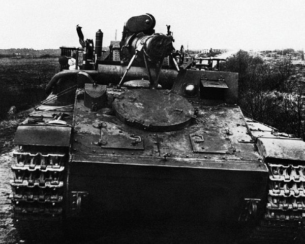 Иллюстрация к книге — Сухопутные линкоры Сталина [i_282.jpg]