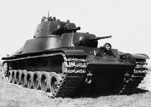 Иллюстрация к книге — Сухопутные линкоры Сталина [i_289.jpg]