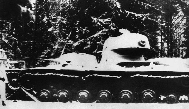 Иллюстрация к книге — Сухопутные линкоры Сталина [i_296.jpg]