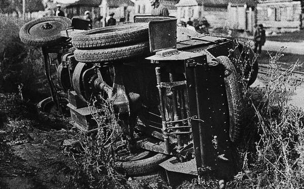 Иллюстрация к книге — Бронемашины Сталина, 1925-1945 [i_009.jpg]