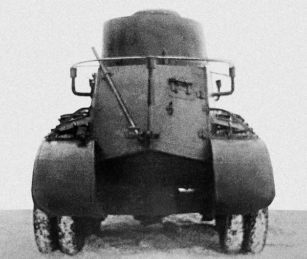 Иллюстрация к книге — Бронемашины Сталина, 1925-1945 [i_027.jpg]