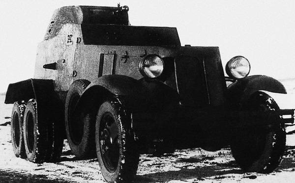 Иллюстрация к книге — Бронемашины Сталина, 1925-1945 [i_066.jpg]