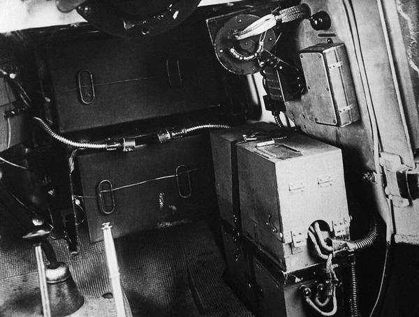 Иллюстрация к книге — Бронемашины Сталина, 1925-1945 [i_072.jpg]