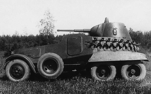 Иллюстрация к книге — Бронемашины Сталина, 1925-1945 [i_087.jpg]