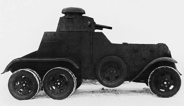 Иллюстрация к книге — Бронемашины Сталина, 1925-1945 [i_099.jpg]