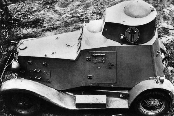 Иллюстрация к книге — Бронемашины Сталина, 1925-1945 [i_123.jpg]