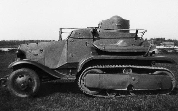 Иллюстрация к книге — Бронемашины Сталина, 1925-1945 [i_145.jpg]
