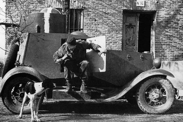 Иллюстрация к книге — Бронемашины Сталина, 1925-1945 [i_177.jpg]