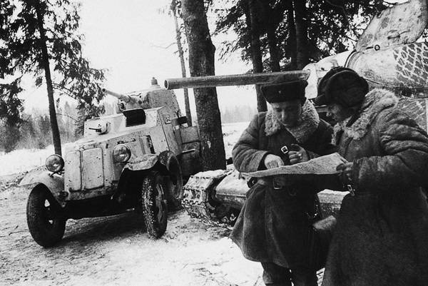 Иллюстрация к книге — Бронемашины Сталина, 1925-1945 [i_209.jpg]