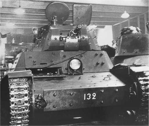 Иллюстрация к книге — Т-26. Тяжёлая судьба лёгкого танка [i_089.jpg]