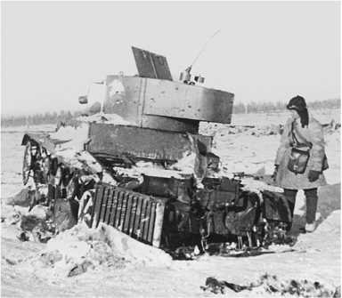 Иллюстрация к книге — Т-26. Тяжёлая судьба лёгкого танка [i_129.jpg]