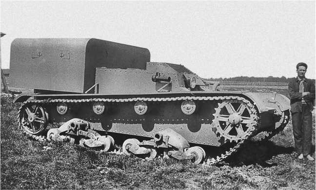 Иллюстрация к книге — Т-26. Тяжёлая судьба лёгкого танка [i_142.jpg]