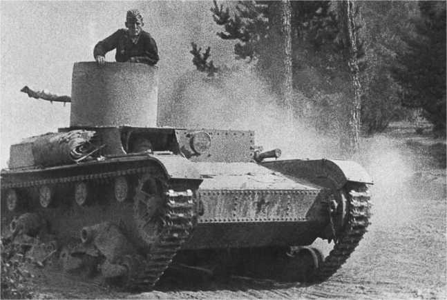 Иллюстрация к книге — Т-26. Тяжёлая судьба лёгкого танка [i_169.jpg]