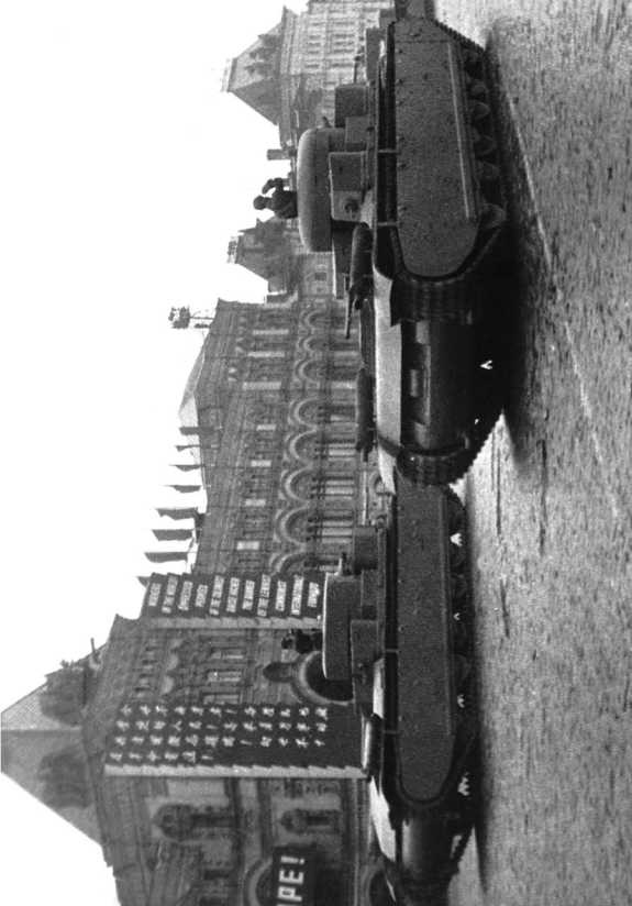 Иллюстрация к книге — Советский тяжелый танк Т-35. "Сталинский монстр" [i_014.jpg]