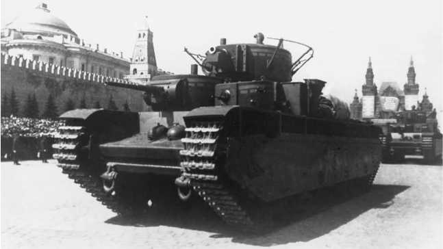 Иллюстрация к книге — Советский тяжелый танк Т-35. "Сталинский монстр" [i_031.jpg]