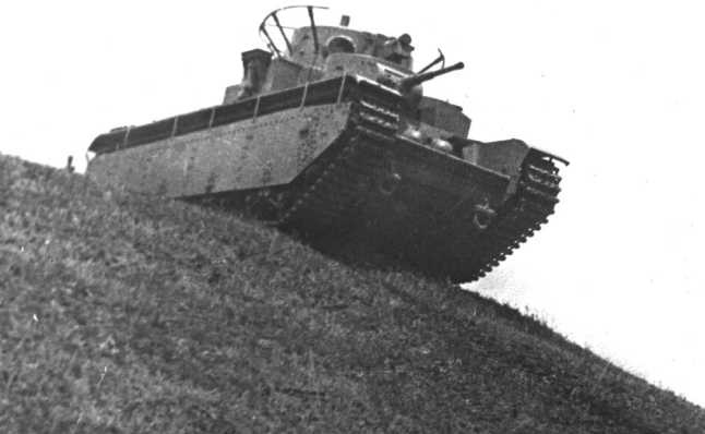 Иллюстрация к книге — Советский тяжелый танк Т-35. "Сталинский монстр" [i_039.jpg]