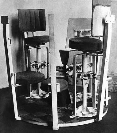 Иллюстрация к книге — Советский тяжелый танк Т-35. "Сталинский монстр" [i_074.jpg]