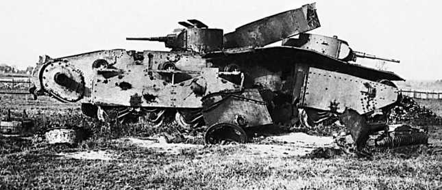 Иллюстрация к книге — Советский тяжелый танк Т-35. "Сталинский монстр" [i_115.jpg]