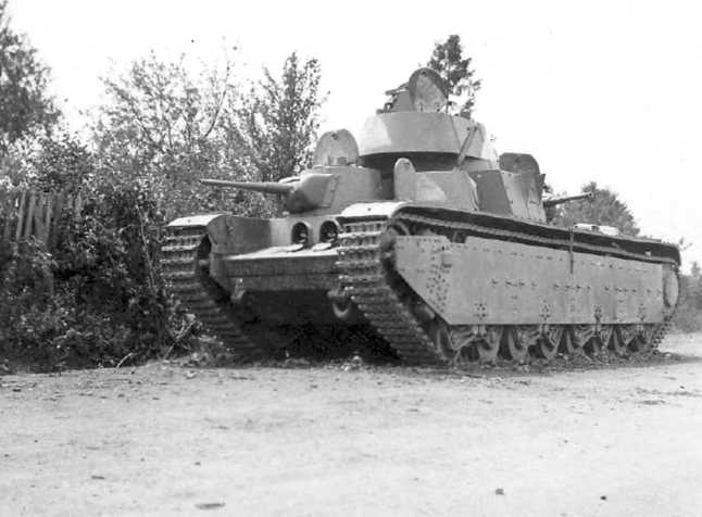 Иллюстрация к книге — Советский тяжелый танк Т-35. "Сталинский монстр" [i_137.jpg]