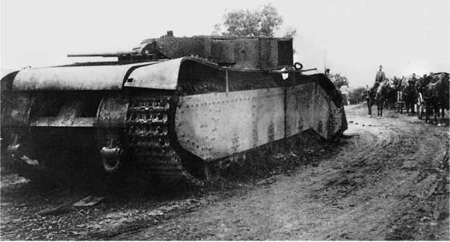 Иллюстрация к книге — Советский тяжелый танк Т-35. "Сталинский монстр" [i_148.jpg]