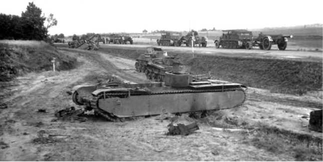 Иллюстрация к книге — Советский тяжелый танк Т-35. "Сталинский монстр" [i_150.jpg]