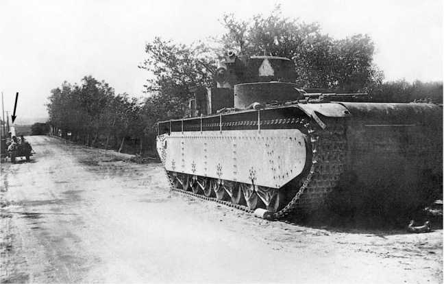 Иллюстрация к книге — Советский тяжелый танк Т-35. "Сталинский монстр" [i_152.jpg]