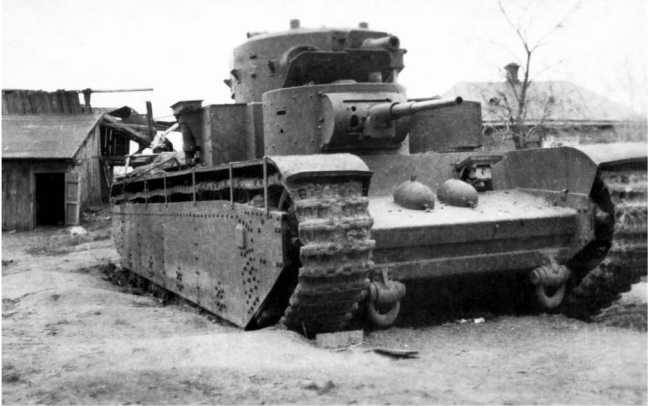 Иллюстрация к книге — Советский тяжелый танк Т-35. "Сталинский монстр" [i_164.jpg]