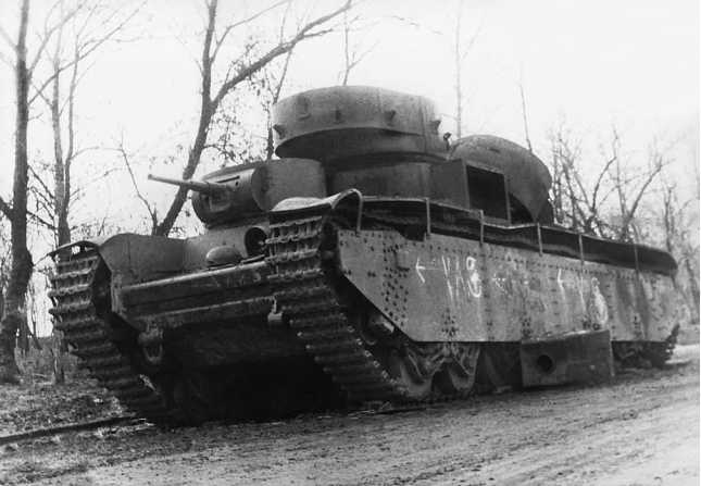 Иллюстрация к книге — Советский тяжелый танк Т-35. "Сталинский монстр" [i_168.jpg]
