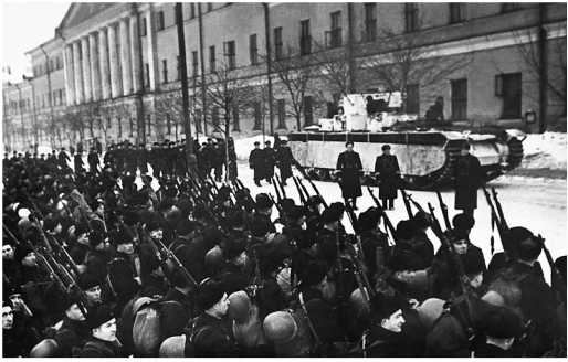 Иллюстрация к книге — Советский тяжелый танк Т-35. "Сталинский монстр" [i_171.jpg]