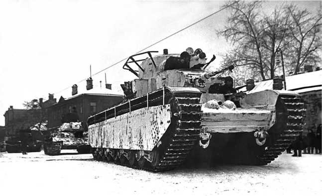 Иллюстрация к книге — Советский тяжелый танк Т-35. "Сталинский монстр" [i_172.jpg]